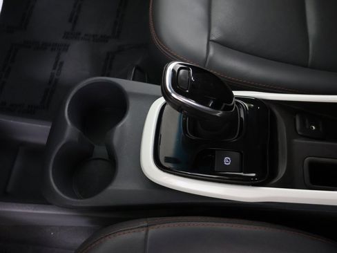 Used 2019 Chevrolet Bolt Premier w/ Infotainment Package image 49