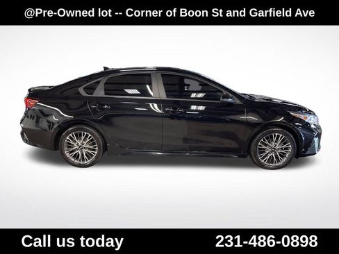 Used 2022 Kia Forte GT-Line w/ GT-Line Technology Package FWD image 6