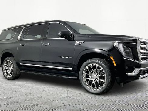 New 2026 GMC Yukon XL Elevation AWD/4WD image 3