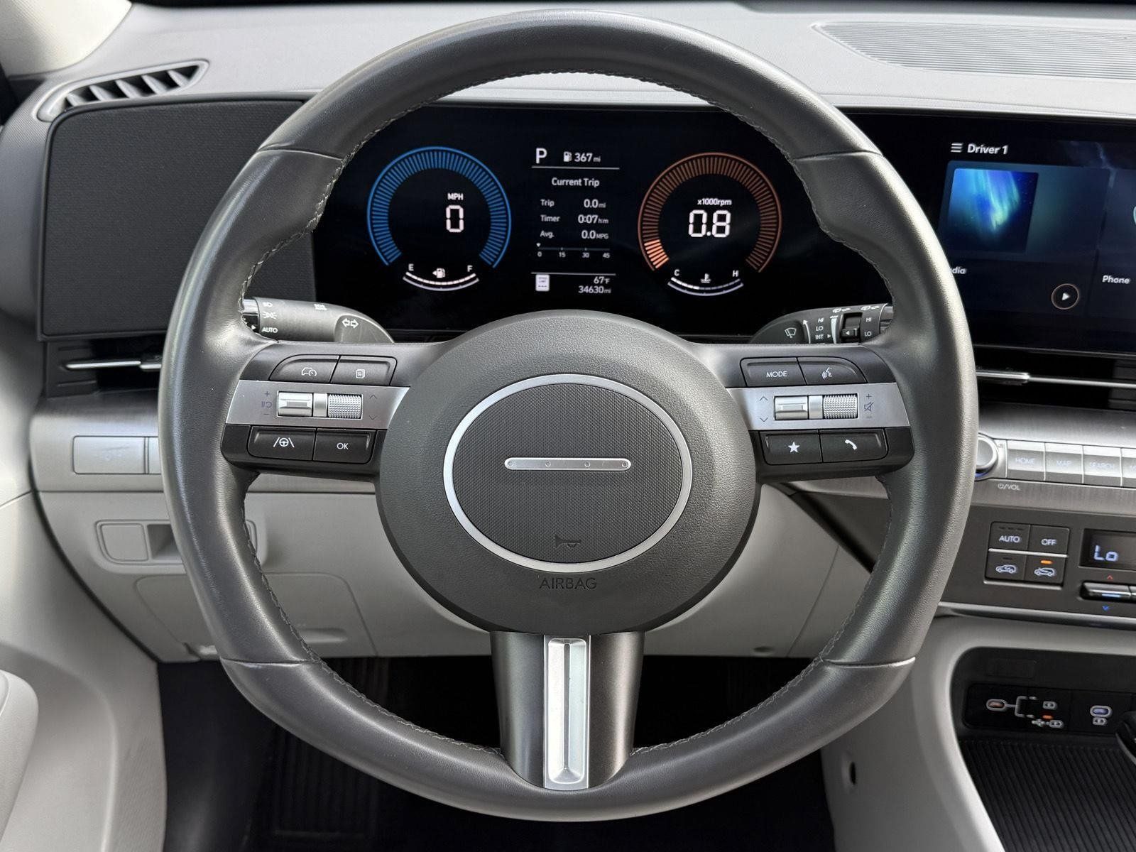 Used 2025 Hyundai Kona SEL AWD/4WD image 30