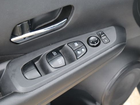 Used 2022 Nissan Kicks SV FWD image 20