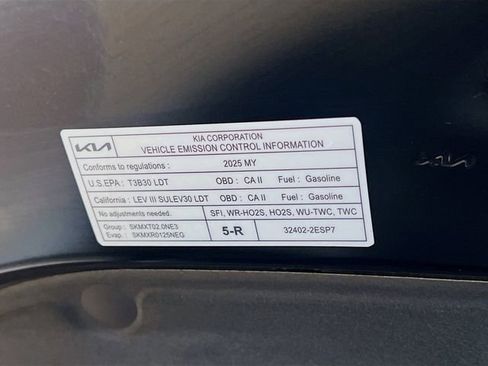 Certified 2025 Kia Seltos S image 31