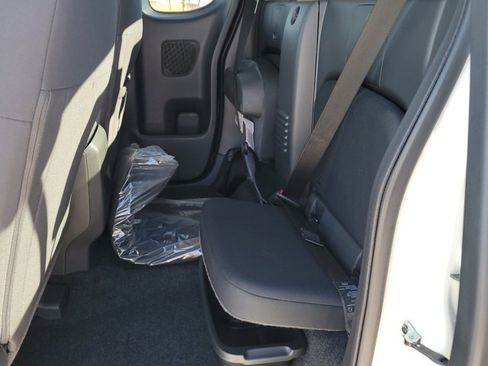 New 2026 Nissan Frontier S image 7