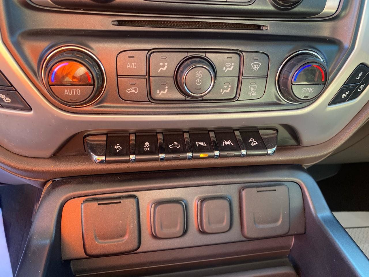 Used 2018 GMC Sierra 1500 SLT AWD/4WD image 21