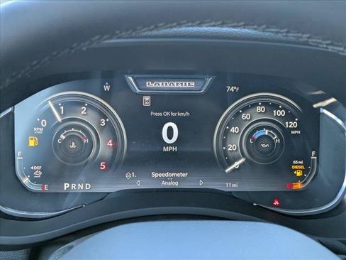 New 2026 RAM 2500 Laramie AWD/4WD image 10