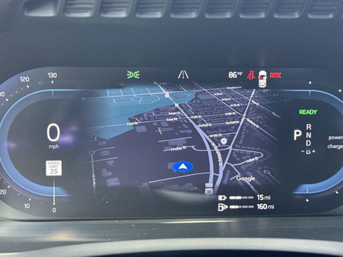 Used 2023 Volvo XC90 T8 Ultimate image 11