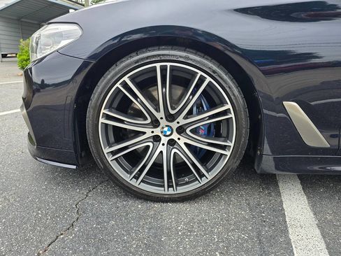Used 2018 BMW M550i xDrive w/ Driving Assistance Package AWD/4WD image 10