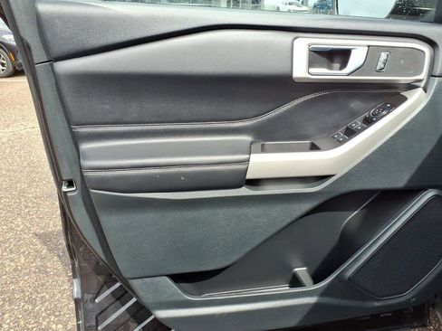 Used 2024 Ford Explorer XLT w/ Equipment Group 202A image 14