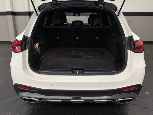 Used 2025 Mercedes-Benz GLC 350e 4MATIC image 15