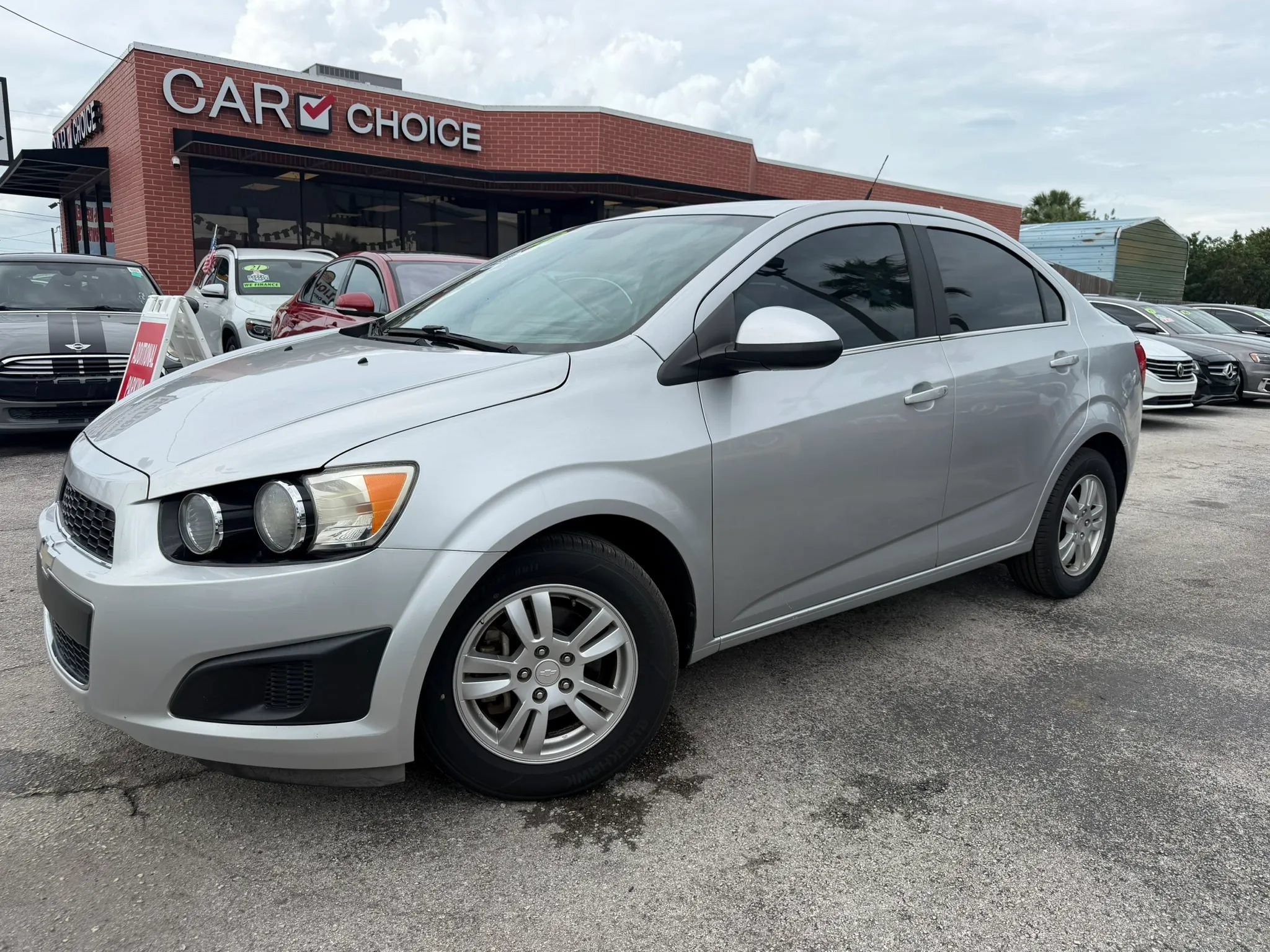 Used 2013 Chevrolet Sonic LT FWD image 1