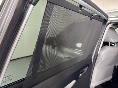 Used 2023 Toyota Highlander XLE image 35