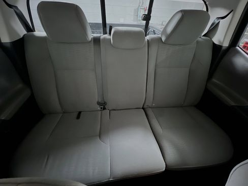 Used 2019 Toyota Tacoma SR w/ SR Convenience Package RWD image 31