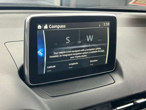 Used 2017 Toyota Yaris iA FWD image 36