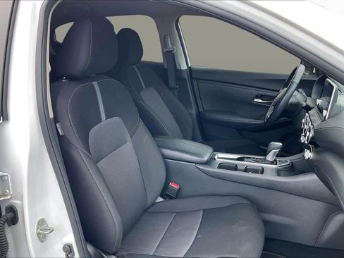 Used 2025 Nissan Sentra SV w/ All-Weather Package image 8