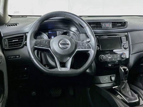 Used 2018 Nissan Rogue S w/ S Value Package AWD/4WD image 17
