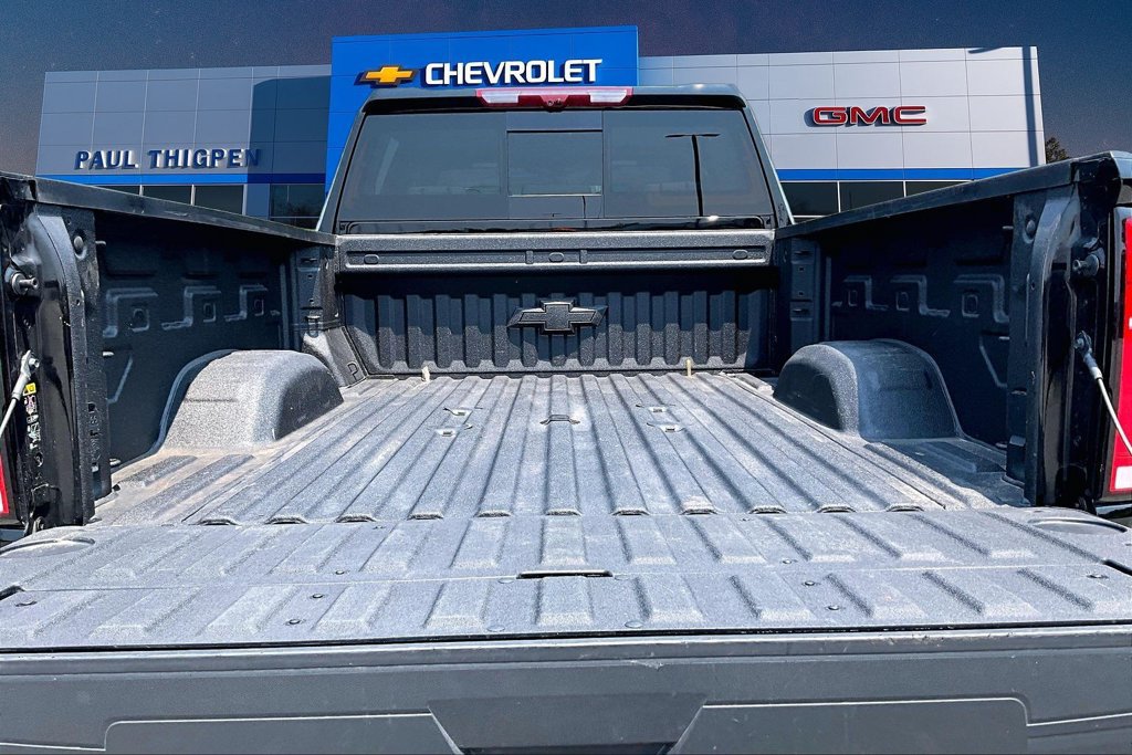 Used 2026 Chevrolet Silverado 2500 ZR2 AWD/4WD image 8
