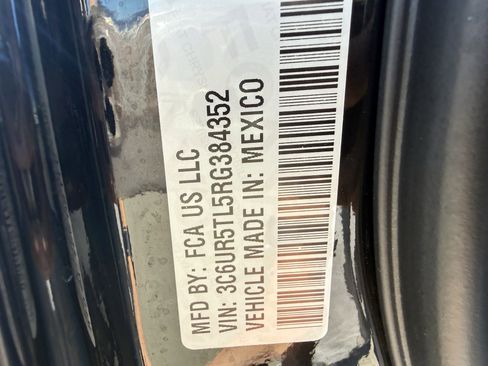 Used 2024 RAM 2500 Limited image 35