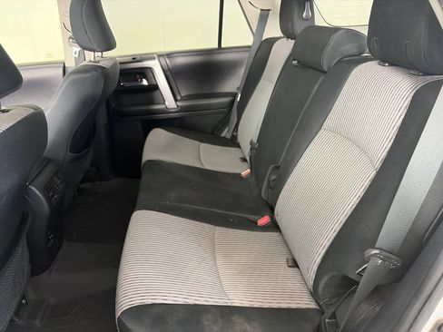Used 2015 Toyota 4Runner SR5 AWD/4WD image 13