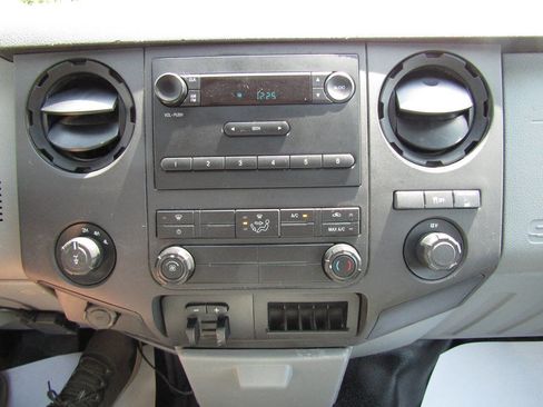 Used 2012 Ford F350 XL w/ Skid Plate Pkg AWD/4WD image 13