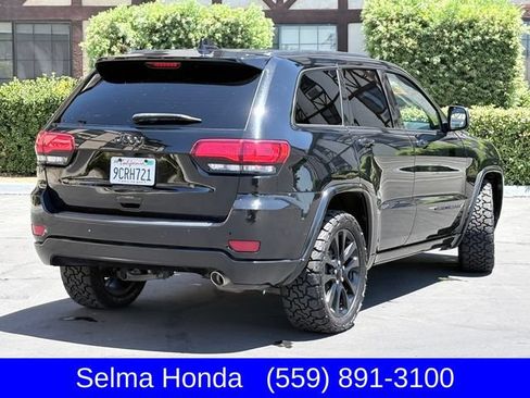 Used 2019 Jeep Grand Cherokee Altitude RWD image 5