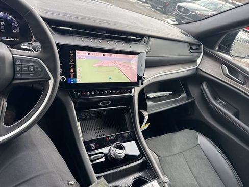 New 2026 Jeep Grand Cherokee Laredo image 24