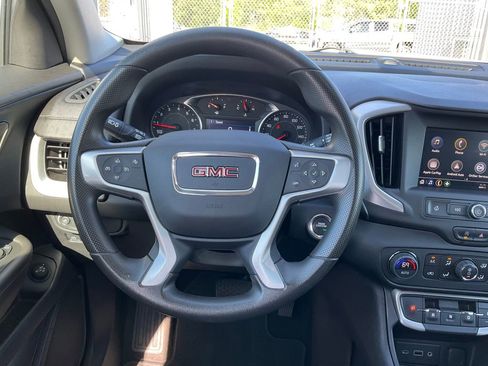 Used 2023 GMC Terrain SLE w/ Driver Convenience Package AWD/4WD image 4