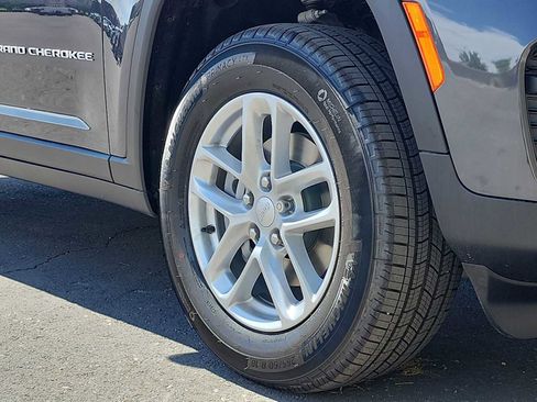 New 2026 Jeep Grand Cherokee Laredo X AWD/4WD image 18
