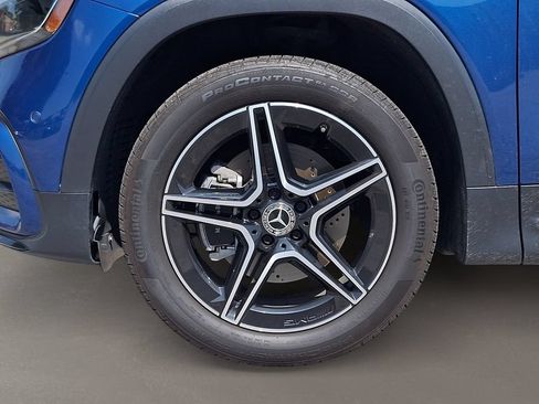 Used 2024 Mercedes-Benz GLB 250 w/ AMG Night Package image 10