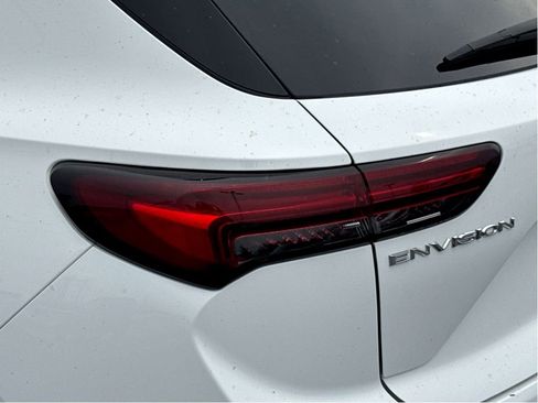 Used 2022 Buick Envision Preferred image 6