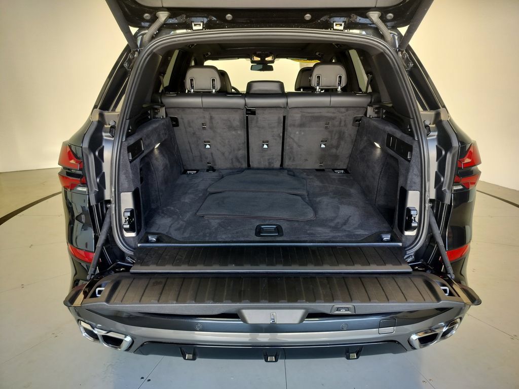 Certified 2026 BMW X5 M60i AWD/4WD image 22