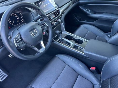 Used 2020 Honda Accord Sport image 11