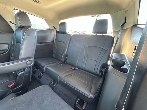 Used 2021 Buick Enclave Avenir w/ Avenir Technology Package AWD/4WD image 27