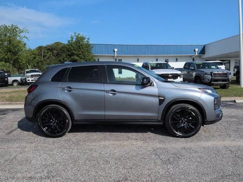 Used 2026 Mitsubishi Outlander Sport AWD image 3