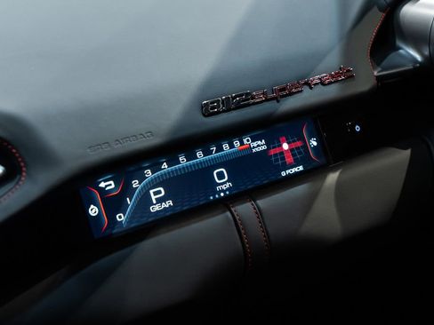 Used 2020 Ferrari 812 Superfast RWD image 46
