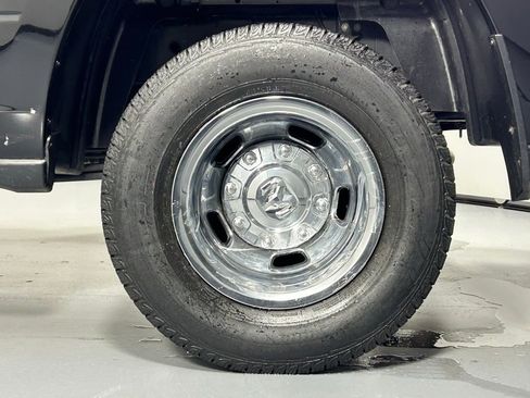 Used 2022 RAM 3500 Tradesman image 35