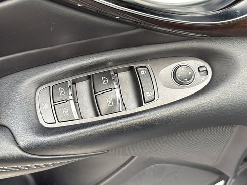 Used 2018 INFINITI Q50 Luxe image 12