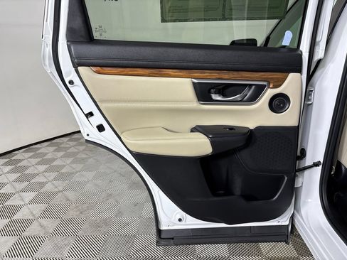 Used 2019 Honda CR-V Touring image 23