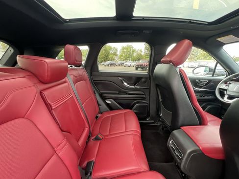 Used 2025 Lincoln Corsair Reserve w/ Rear Removable Package Tray FWD image 14