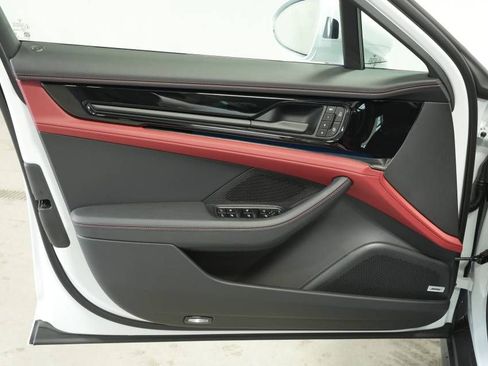 New 2026 Porsche Panamera 4 image 25