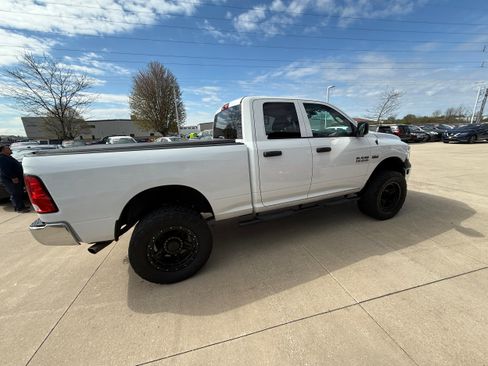 Used 2017 RAM 1500 ST w/ SXT Appearance Group AWD/4WD image 9