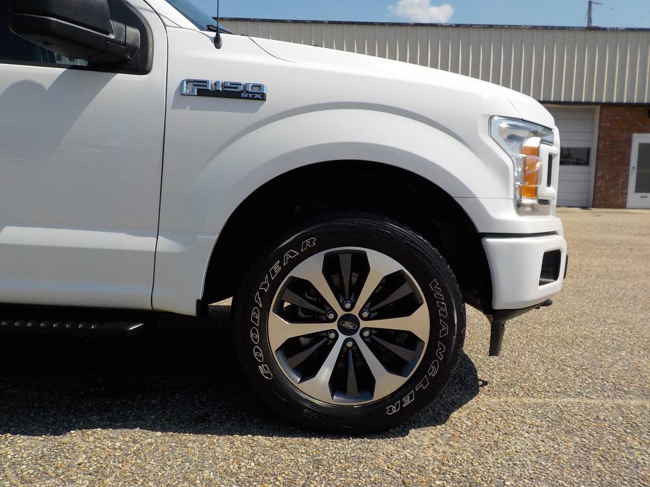 Used 2020 Ford F150 XL w/ Equipment Group 101A Mid AWD/4WD image 10