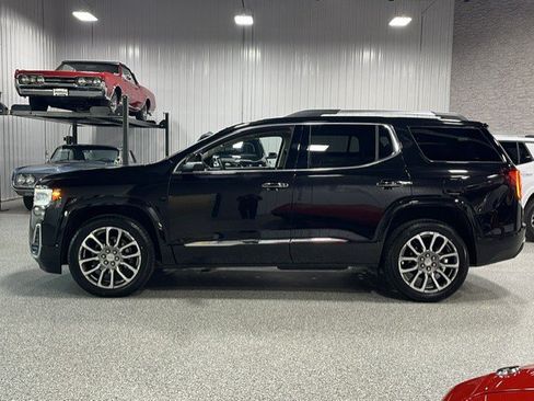 Certified 2023 GMC Acadia Denali w/ Denali Ultimate Package AWD/4WD image 2