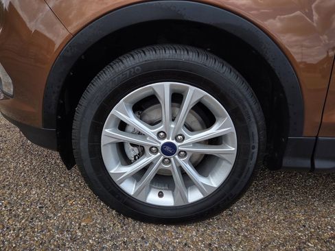 Used 2017 Ford Escape SE FWD image 24