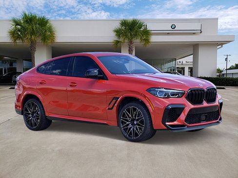 Certified 2022 BMW X6 M w/ Competition Package AWD/4WD image 3