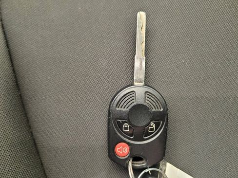 Used 2016 Ford Escape S FWD image 32