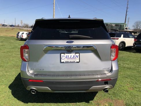 Used 2023 Ford Explorer Limited image 11