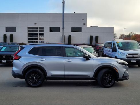 Used 2023 Honda CR-V Sport image 4