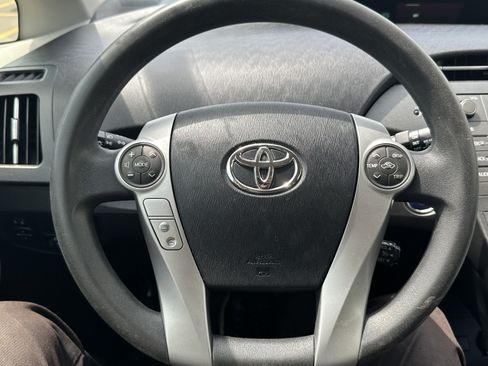 Used 2013 Toyota Prius Two FWD image 19