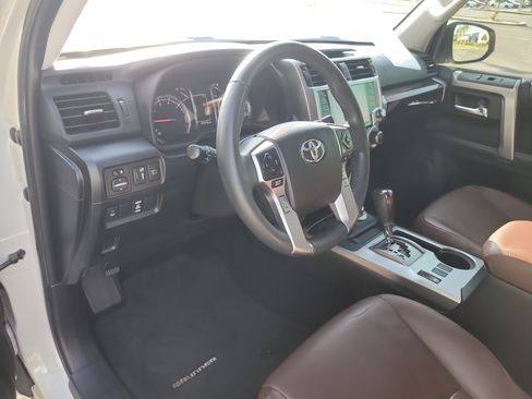 Used 2021 Toyota 4Runner Limited AWD/4WD image 20