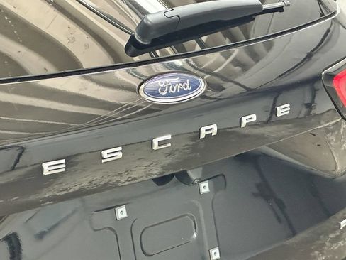 Certified 2024 Ford Escape Active AWD/4WD image 17
